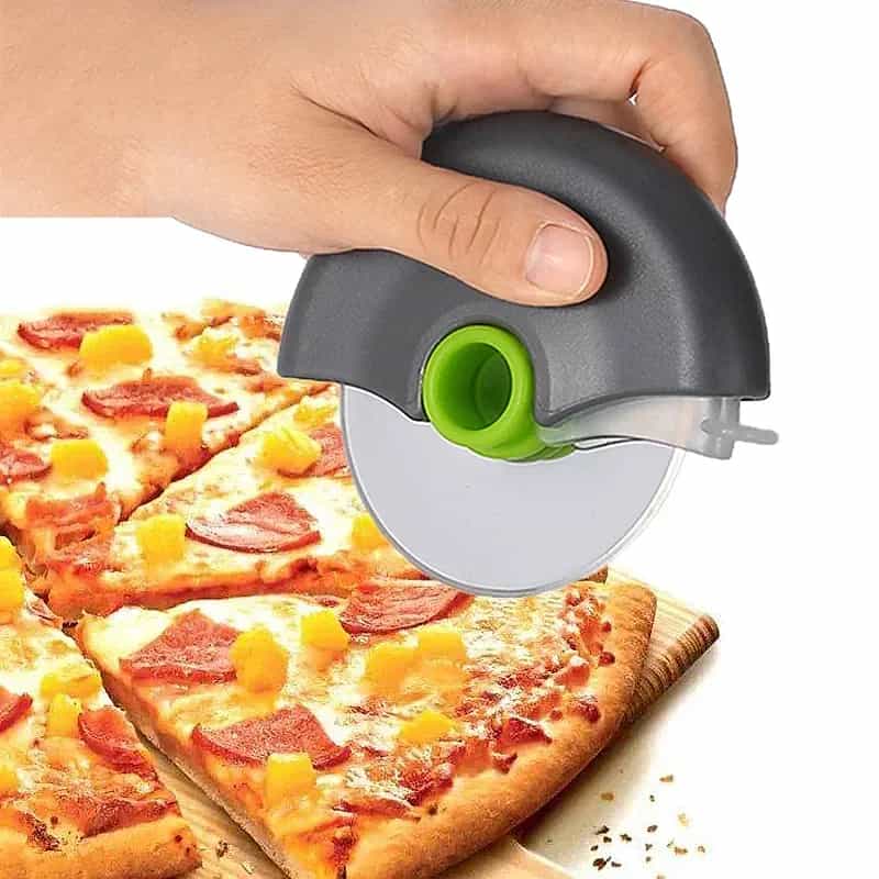 Stainless Steel Pizza Cutter with Protective Cover